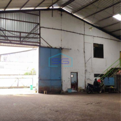 Dijual Gudang 2 lantai Ada Kantor Luas Bangunan  920 m² di Margomulyo Surabaya