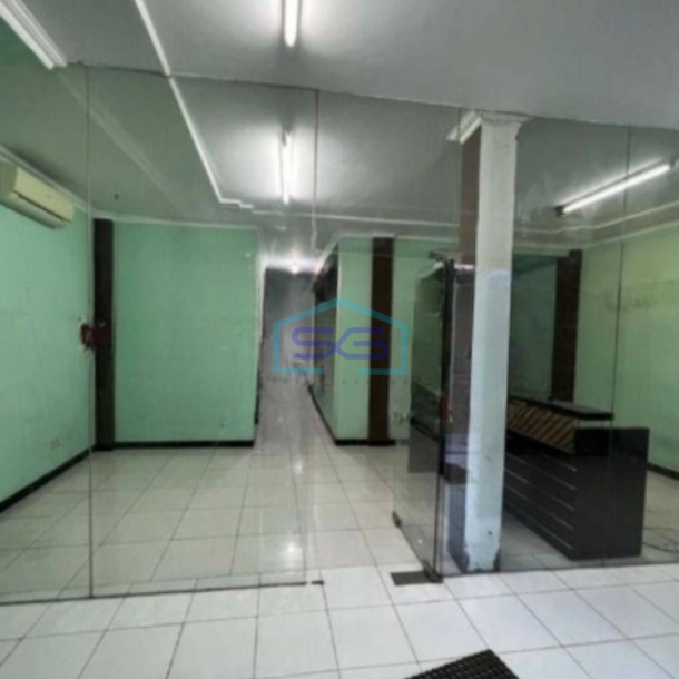 Dijual Ruko 2 Lantai Luas Bangunan 180 m² di Kenjeran Surabaya-3