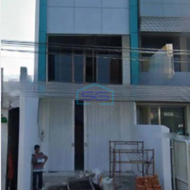 Disewakan Ruko Luas Bangunan 220 m² di Rungkut Surabaya-3