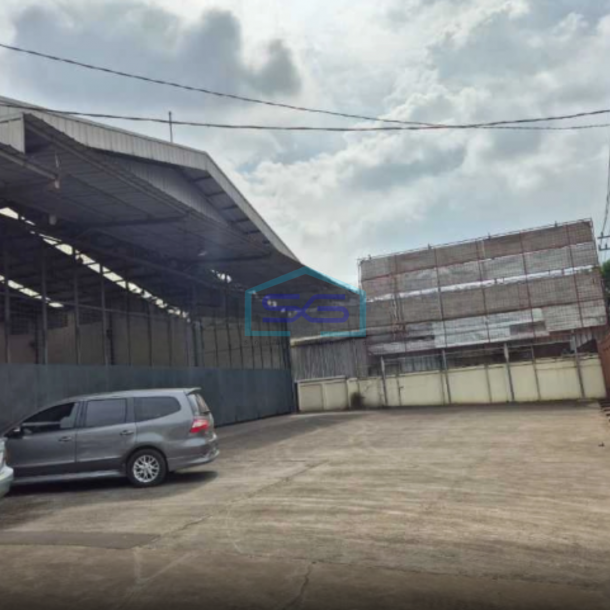 DIjual Gudang Bagus dan Office Siap Pakai Akses 40 Feat Container CIleungsi Bogor Luas Bangunan  3500 m²-3