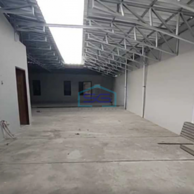 Disewakan Ruang Usaha Siap Pakai Dekat Summarecon Bekasi Luas Bangunan  80 m²