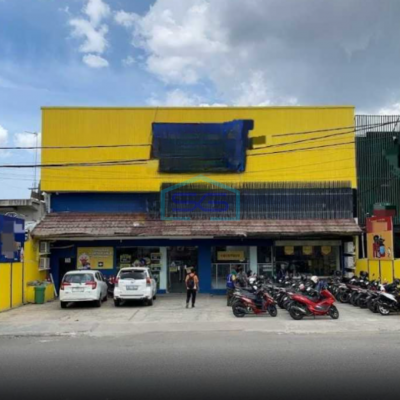 Disewakan Ruko Besar di Pinggir Jalan Raya Jatiasih Bekasi Luas Bangunan  320 m²