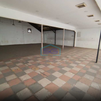 Disewakan Ruko Besar di Pinggir Jalan Raya Jatiasih Bekasi Luas Bangunan  320 m²