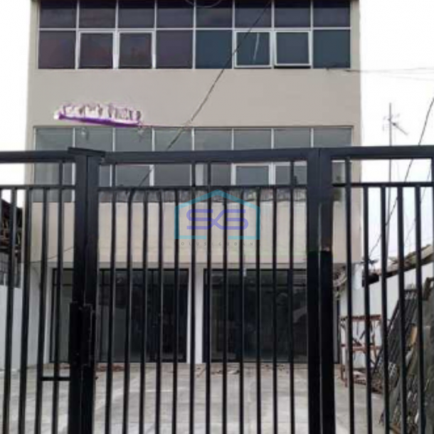 Disewakan Ruko 3 Lantai Siap Pakai Cocok untuk Office di Narogong Bekasi Kota Luas Bangunan  360 m²-3