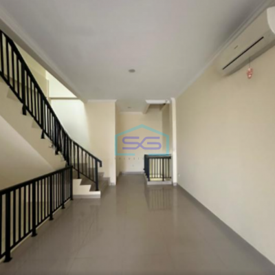 DiSewakan Ruko 2,5 Lantai Galaxy Siap Pakai Bekasi Selatan Luas Bangunan  112 m²