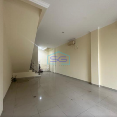 Disewakan Ruko Hook 2.5 Lantai Siap Pakai Galaxy Bekasi Selatan Luas Bangunan  200 m²