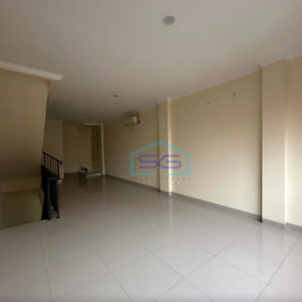 Disewakan Ruko Hook 2.5 Lantai Siap Pakai Galaxy Bekasi Selatan Luas Bangunan  200 m²-2