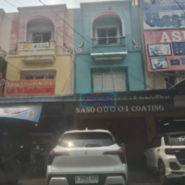 Disewakan Ruko.3 Lantai Siap Pakai Di Harapan Indah Boelevard Bekasi Kota Luas Bangunan  175 m²-1