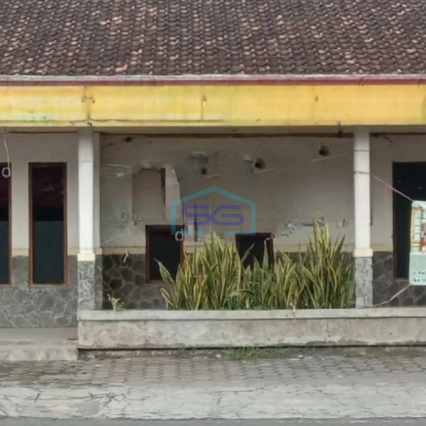 Disewaakan Ruko Di Am Sangaji, Sariharjo, Ngaglik, Sleman Luas Bangunan 500 m²-1