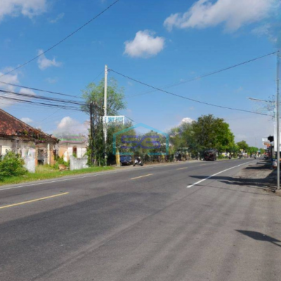 Dijual Ruko 2 Lantai Luas Tanah 309 m² di Piyungan Bantul Yogyakarta-2