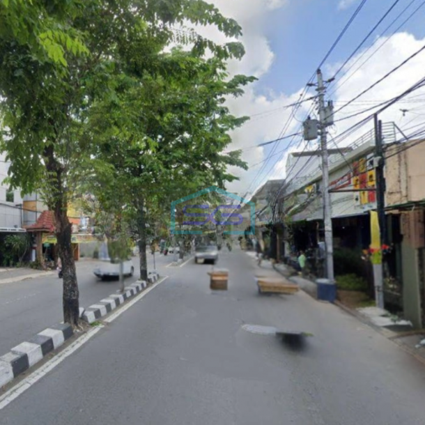 Disewakan Ruko 2 Lantai Bangunan Baru Luas Tanah  224 m² di Tegalrejo Yogyakarta-1