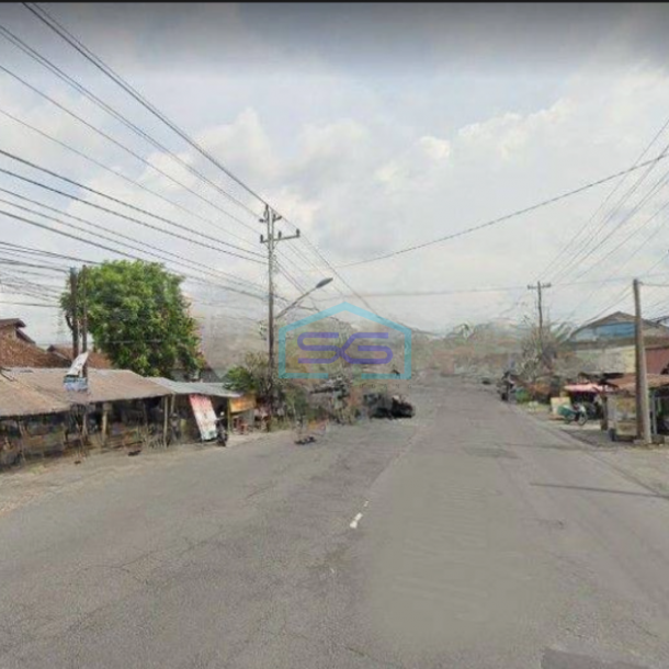 Disewakan Ruang Usaha 1 Lantai Luas Tanah 600 m² di Condong Catur Sleman-1