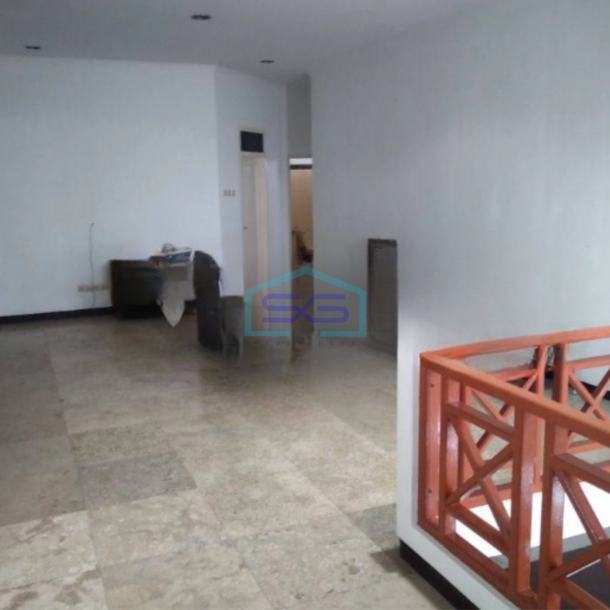 Disewakan Ruko 2 Lantai Luas Tanah 550 m² di Gondokusuman Yogyakarta-1
