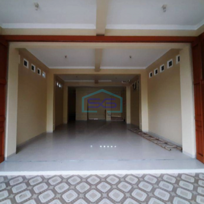 Disewakan Ruko 3 Lantai Luas Bangunan  282 m² di Kalasan Sleman Yogyakarta