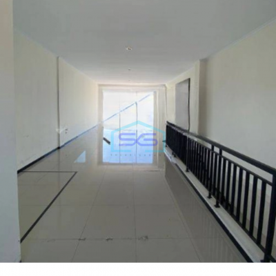 Disewakan Ruko 3 Lantai Luas Bangunan  198 m² di Mlati Sleman Yogyakarta-2