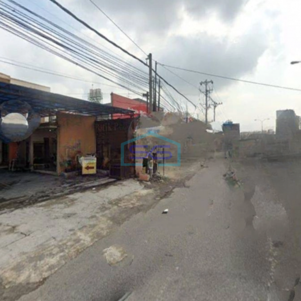Disewakan Ruko 2 Lantai Luas Tanah  364 m² di Depok Sleman Yogyakarta-1