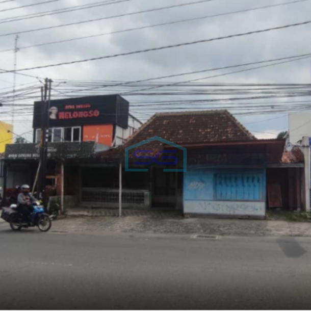 Dijual Ruko Cocok Untuk Usaha Di Jalan Kaliurang Mlati Sleman Luas Bangunan 200 m²-1