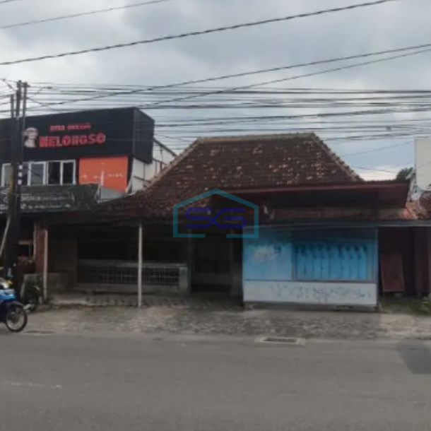 Dijual Ruko Cocok Untuk Usaha Di Jalan Kaliurang Mlati Sleman Luas Bangunan 200 m²-1
