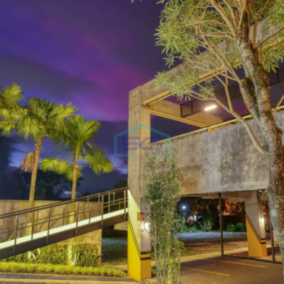 Dijual Ruang Usaha Komersil Cocok Untuk Resto Atau Kantor Sleman Luas Bangunan 968 m²