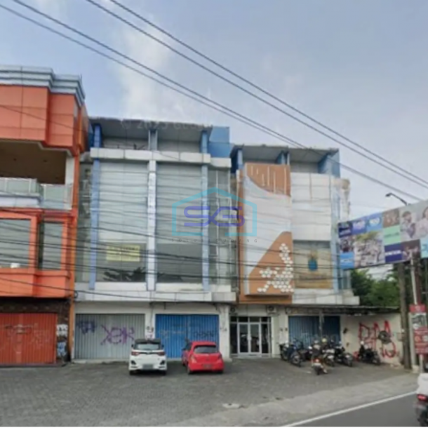 Disewakan Ruko 3 Lantai Dekat Pakuwon Mall Condong Catur Depok Sleman Jogja Luas Bangunan 225 m²-1