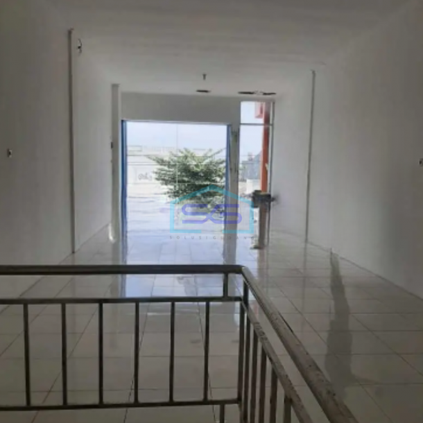 Disewakan Ruko 3 Lantai Dekat Pakuwon Mall Condong Catur Depok Sleman Jogja Luas Bangunan 225 m²-2