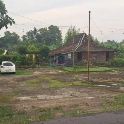 Disewakan Ruang Usaha Cocok Untuk resto Di Mlati Sleman Luas Bangunan 250 m²