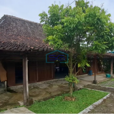 Disewakan Ruang Usaha Cocok Untuk resto Di Mlati Sleman Luas Bangunan 250 m²