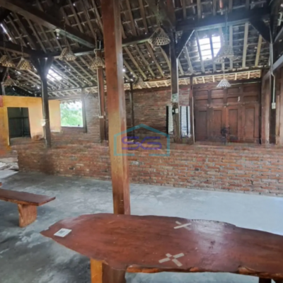 Disewakan Ruang Usaha Cocok Untuk resto Di Mlati Sleman Luas Bangunan 250 m²