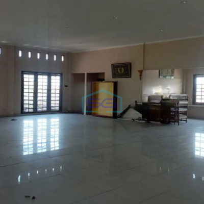 Disewakan Ruko 2 Lantai Di Tirtonirmolo Kasihan Bantul Jogja Luas Bangunan 832 m²
