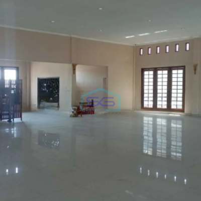 Disewakan Ruko 2 Lantai Di Tirtonirmolo Kasihan Bantul Jogja Luas Bangunan 832 m²