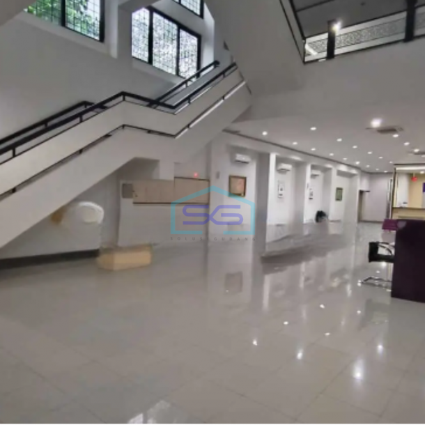 Disewakan Ruang Usaha Luas Cocok Untuk Kantor Atau Show Room Jetis Jogja Luas Bangunan 1600 m²-2