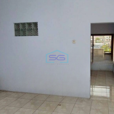 Dijual Ruko 2 Lantai Luas Bangunan  di Depok Sleman Yogyakarta Lokasi Sangat Strategis