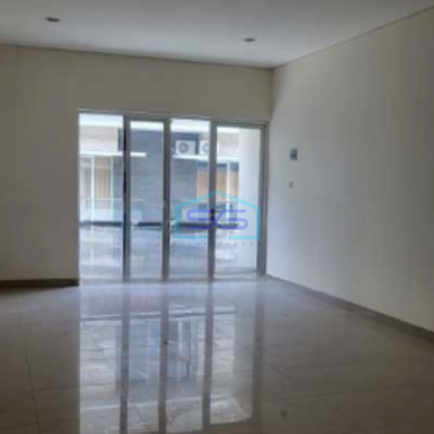 Dijual Ruko 3 Lantai Siap Pakai DI Mainroad Setra Sari Bandung Luas Bangunan 150 m²