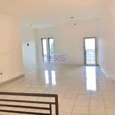 Disewakan Ruko Pinggir Jalan Di Batas Kota Jend Sudirman Bandung Luas Bangunan 220 m²