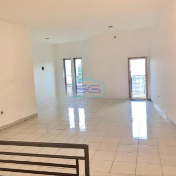 Disewakan Ruko Pinggir Jalan Di Batas Kota Jend Sudirman Bandung Luas Bangunan 220 m²-4