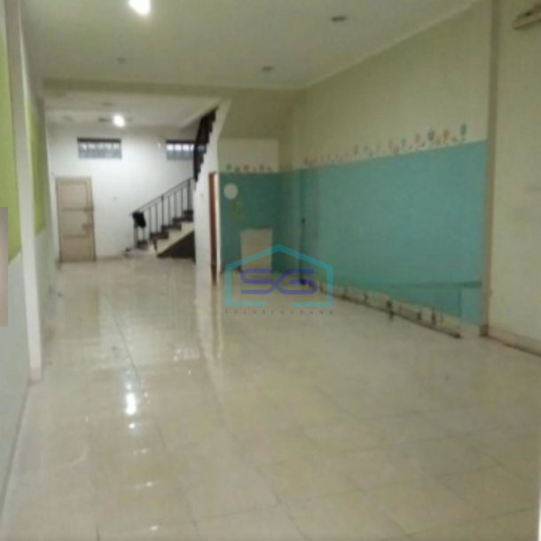 Disewakan Ruko Strategis Untuk Kantor Atau Ruang Usaha Di Perintis Kemerdekaan Bandung Luas Bangunan 240 m²-1