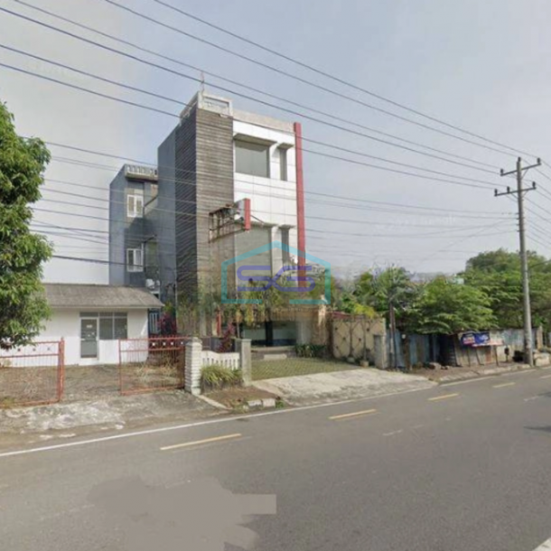 Dijual Kantor 3 Lantai Luas Tanah 515 m² di Tegalrejo Yogyakarta-1