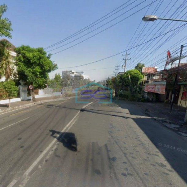 Dijual Gedung Kantor 3 Lantai Luas Bangunan 2000 m²  di Tegalrejo Yogyakarta-1