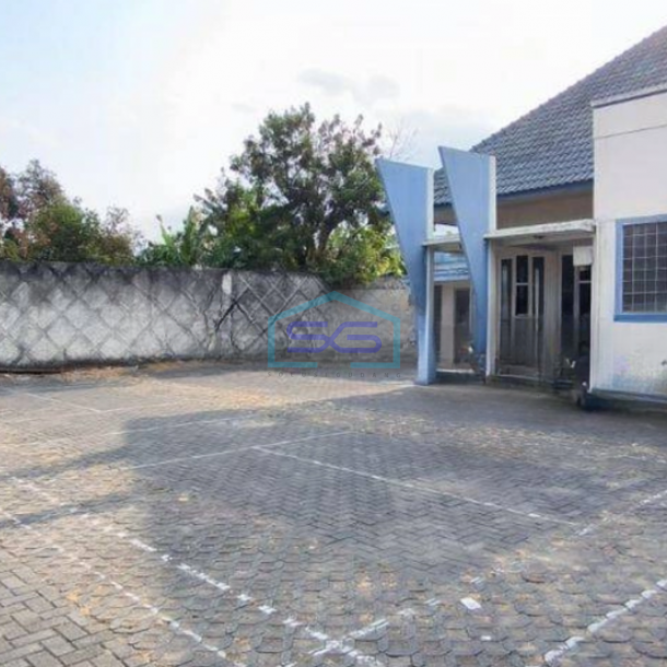 Dijual Kantor Harga Nego di Mlati Sleman Luas Tanah 726 m²-1