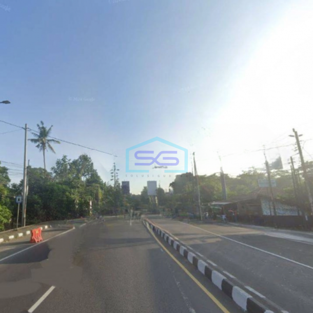 Disewakan Ruko Cocok Untuk Segala Usaha di Mlati Sleman Luas Tanah  336 m²-1