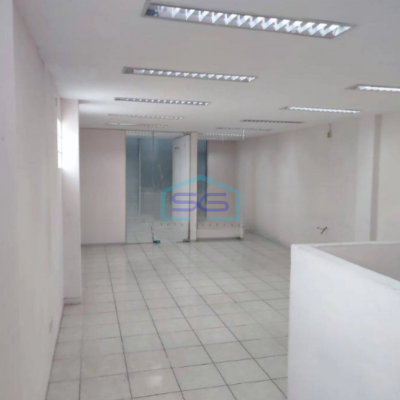 Disewakan Ruko 3 Lantai Luas Tanah 150 m² di Semarang Jawa Tengah