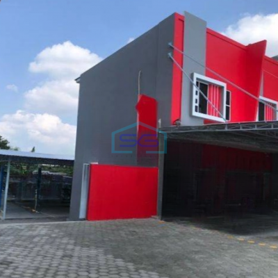 Disewakan Ruko 2 Lantai Luas Tanah 1100 m² Lokasi Strategis Bebas Banjir Siap Huni di Gamping Sleman