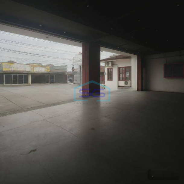Disewakan Ruko Siap Huni Bebas Banjir Luas Tanah 720 m² di Godean Sleman-1