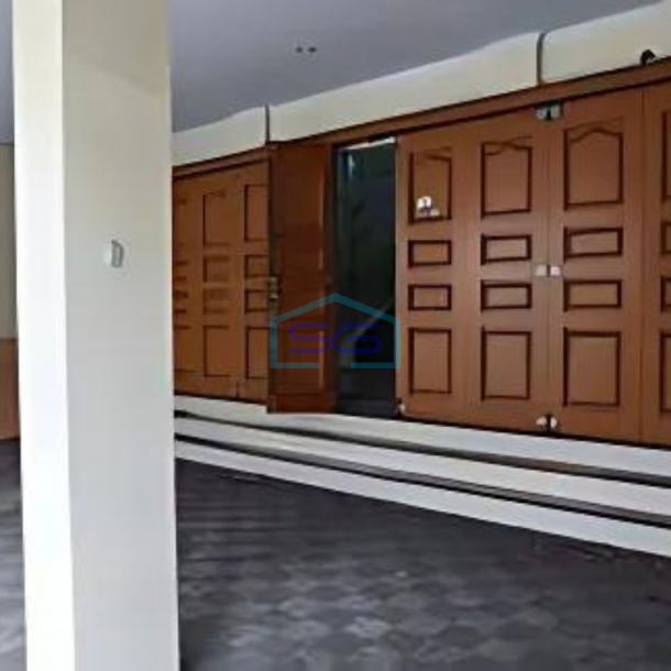 Disewakan Ruko Kantor 3 Lantai Sekitar Pakuwon Condong Catur Sleman-1