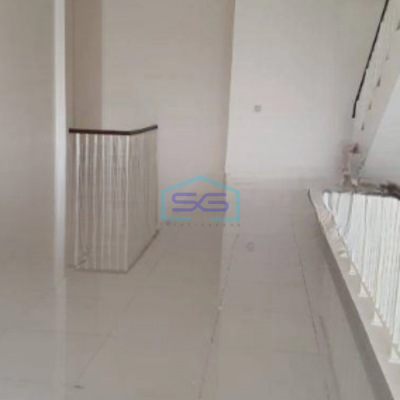 Disewakan Ruko Luas Bangunan  236 m² di Green Lake City Jakarta Barat
