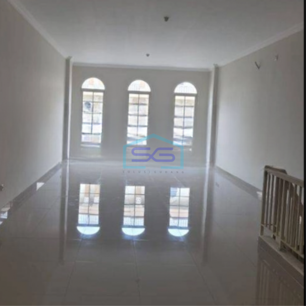 Disewakan Ruko di Green Lake City Jakarta Barat Luas Bangunan 236 m²-1
