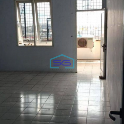 Disewakan Ruko Luas Bangunan  170 m² 2 Lantai di Duri Kosambi Jakarta Barat