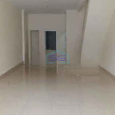 Disewakan Ruko 3 Lantai Luas Bangunan 256 m² di Green Lake  City Jakarta Barat-3