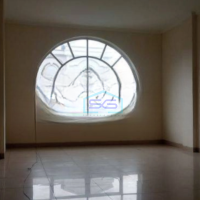 Disewakan Ruko 3 Lantai Luas Bangunan 256 m² di Green Lake  City Jakarta Barat-2