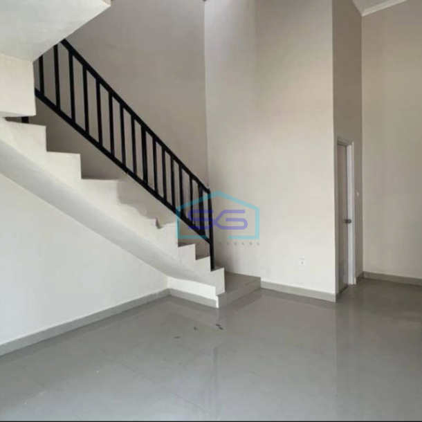 Disewakan Gudang  Ada Kantor Luas Bangunan  288 m² di Poris Tangerang-3